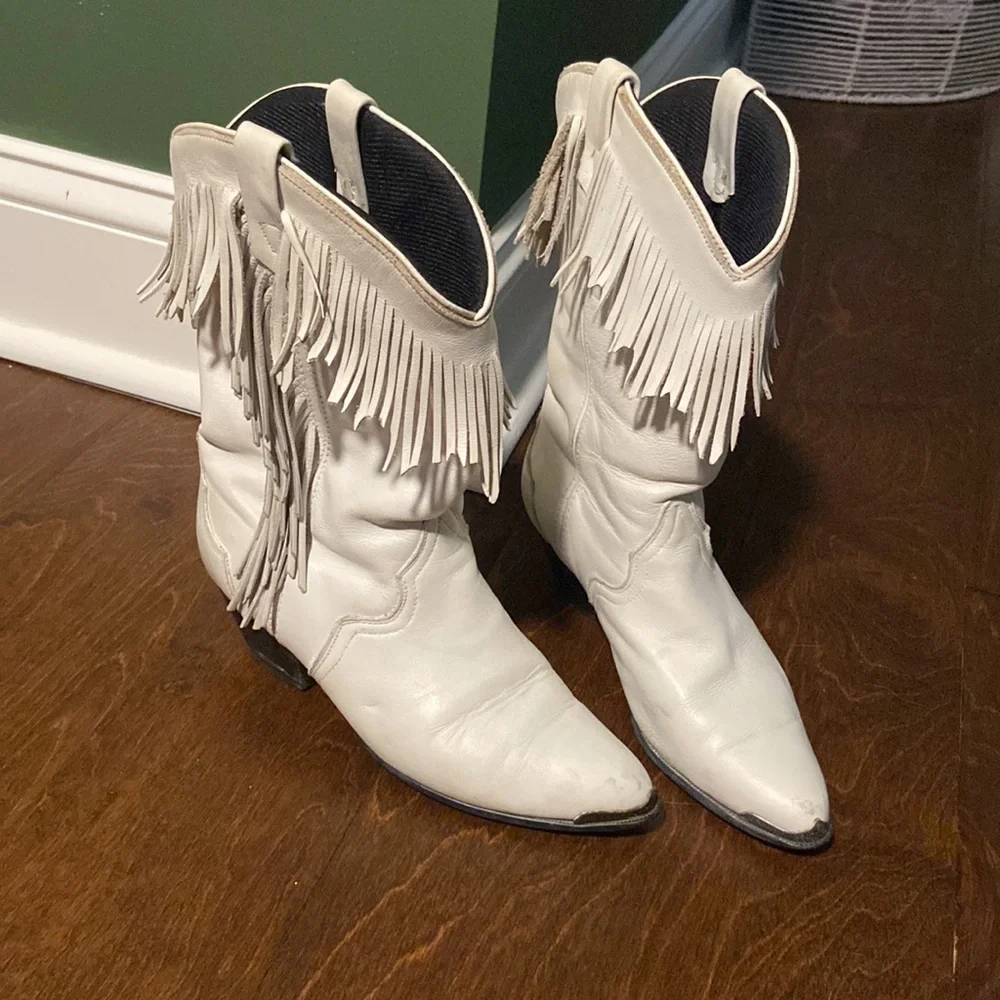 Front - Picture 3 of 4